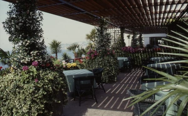 Hotel , via Partenope,Napoli